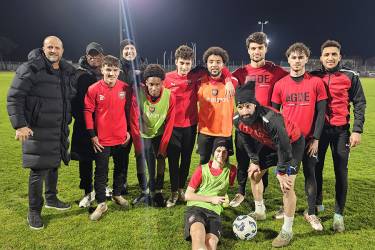 Des jeunes U16 a l'entrainement avec l’équipe fanion du club