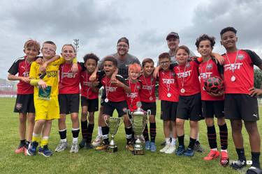 Les U10 du RCO Agde remportent la Giresse Cup !